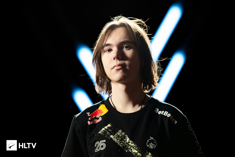 他们极为高 他们极为高