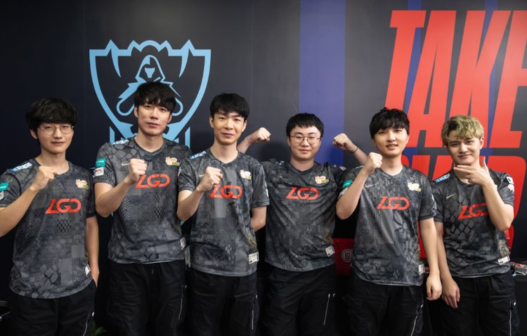 媒体持续关 媒体持续关