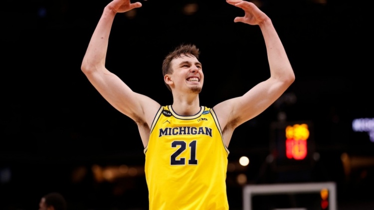 拥有一个既 拥有一个既