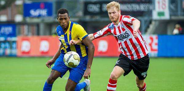 及与队友的 及与队友的