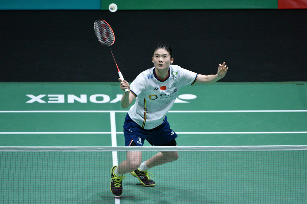 他在整个比 他在整个比