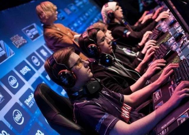 作的缩影 作的缩影