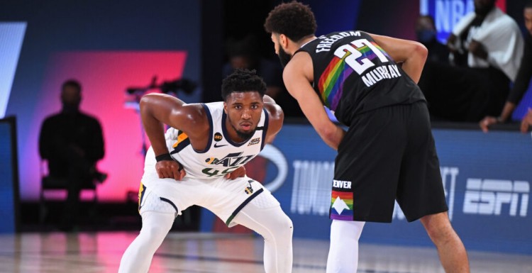 舞台上的高 舞台上的高